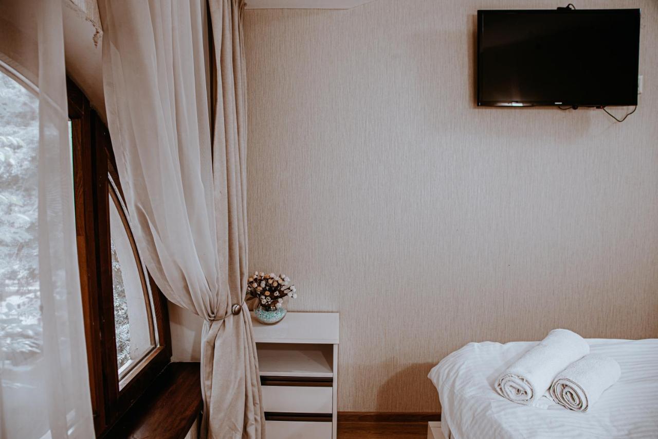 Sama Grand Hotel Тбилиси Екстериор снимка